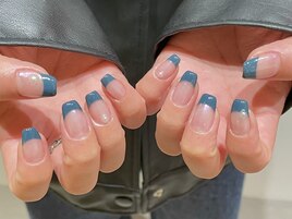 オーロラ×深めフレンチ