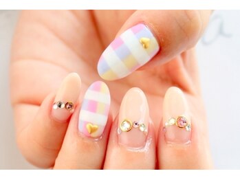 トータルビューティーステラ(TOTAL BEAUTY STELLA)/フレンチ＋チェックネイル