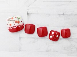 【NEW】さくらんぼフットネイル