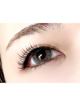 ナチュラル上品な目元にしたい