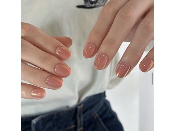 エミュヌイ(e'mu NUI.)/オーロラネイル. ¥5500