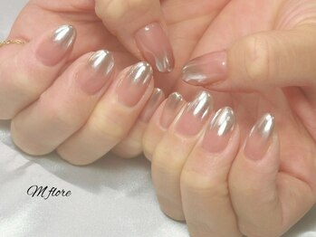 エムフローレ(M flore)の写真/【派手なネイルが出来ない学生・OLさんへ】周りと差が付くデザインもあります!うっとりするような美爪に