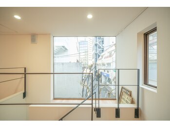 アイブロウン(ibrowen)