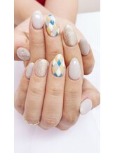 ネイルサロンアンドジュエリー アリュール(ALLURE)/可愛いタイルネイル♪