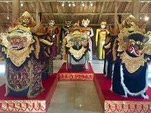アジアンリラクゼーション ヴィラ 福岡東店(asian relaxation villa)/バリ島ウブド　仮面・人形博物館