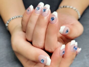 チーネイル(CHIII NAIL)の写真/オトナ女子の為のオシャレサロン☆モテ可愛ネイルで女子力UP♪洗練されたデザインで、周りと差がつく指先に