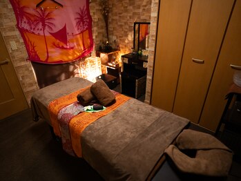 ミンピバリ(Mimpi Bali)/ブラウンで統一された施術ルーム