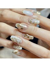 B./ブライダルネイル