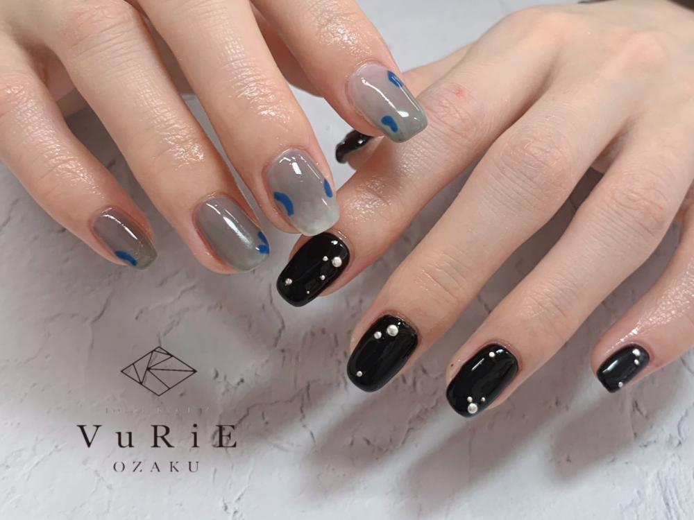 2026年冬トレンド】ブラック ワンカラー ハンドのネイルデザイン集
