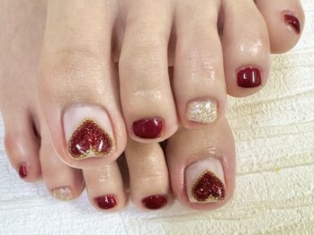 ネイルサロン シェリス(Nail Salon CHELICE)の写真/[オシャレは足元から]いつ見てもうっとり♪丁寧なケアとこだわりのアートでフットネイルもおまかせ!!
