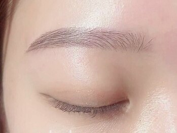 スロウヌーヴ(THROW neuve)/