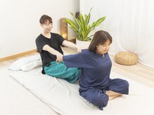 ラシサ 辻堂(Ra.Shi.Sa)/背中丸まってませんか？