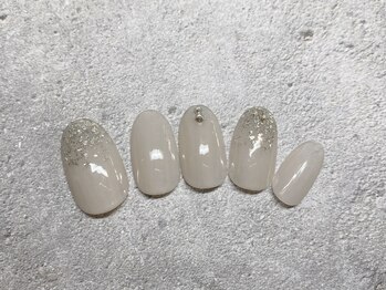 アミュレット(AMULET)/11月定額　4950円(税込) 