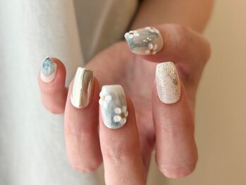 テンスリー(103)の写真/【新感覚＊形状記憶ネイルチップ】ブライダル、前撮り、イベント等特別な日のネイルにおすすめです♪