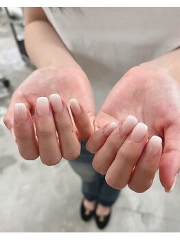 ノラ シブヤ(NORA SHIBUYA)/ベイビーブーマー/白グラ