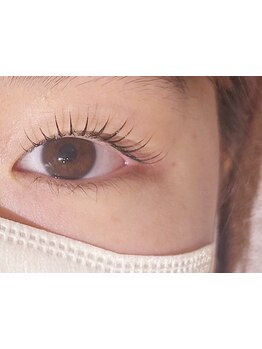 ナチュラル上品な目元にしたい