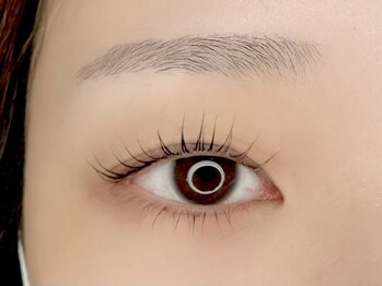 ルアエナ(LUAENA)の写真/高技術でリピーター様続出中の人気店☆丁寧な施術で、モチの良さも抜群です◎あなたの理想の目元を実現♪
