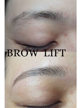 シーア ボーテ アイラッシュ(THEA beaute eyelash)/ブロウリフト【眉パーマ】