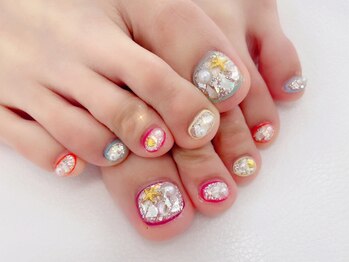 チョウ 渋谷道玄坂店(CHO)の写真/【NEWOPEN限定☆フットジェル90分やり放題¥7800】足先からお洒落を楽しむ季節♪ハンドが出来ない方にも◎
