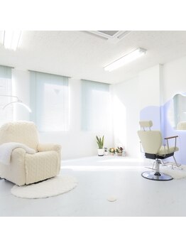 ミスキー 長野駅前店(misky)/明るい店内