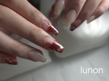 ルノン 北浦和店(LUNON)/深みレッド、金箔奥行きネイル