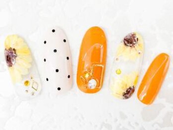 クアトログランシュ 青葉台(QUATRO×GranCieux)/ガーリーひまわりネイル