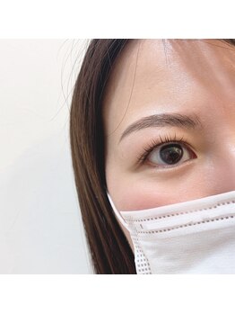 イードット(E.)/眉毛×まつげで魅せるアイゾーン