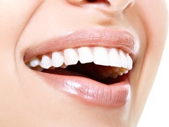 ビジュークリニック(Bijoux clinic)の写真/【セルフホワイトニング】真っ白で輝く歯を目指せる！初回¥980★