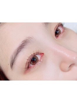 ナチュラル上品な目元にしたい