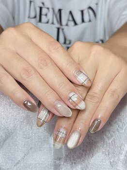 ティナ ネイルスタジオ(Tina Nail Studio)/Bコースデザイン