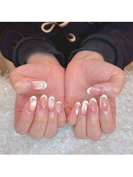 シア 新宿(SIAA)/マグネットフレンチネイル