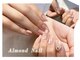 アルモンド ネイル(Almond Nail)の写真