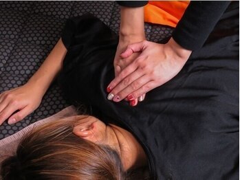 リリア(Lillia)/全身リンパマッサージ2