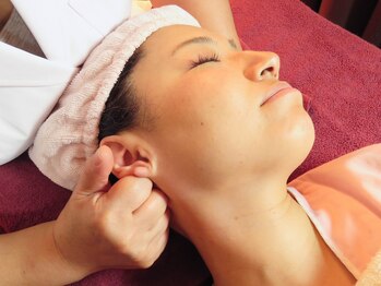 珍雲堂 本店/頭も凝るし浮腫むんです