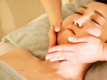 シーシェルズ(Sea shells)/フェイシャル施術