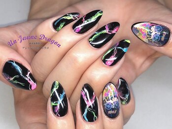 アン ジョーヌドラゴ/【ロングネイル】ブラックネイル