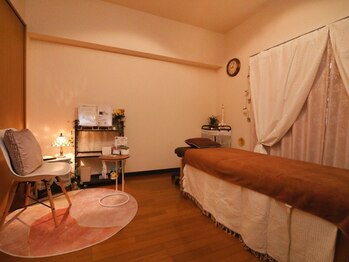 ベルフルール(Belle Fleur)の写真/【女性施術者＆プライベート空間♪】専門的な姿勢矯正・骨盤矯正・小顔矯正・美容整体を体験しませんか？