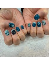 サロンドティス 学芸大学(salon de tis)/レトロポップネイル