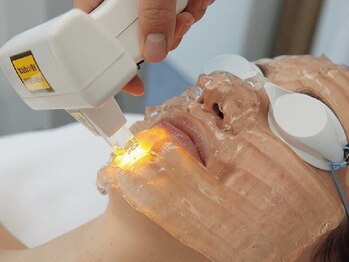 スカイアンドシー(sky&sea)の写真/比べてみて！「ここでしか体験できない」最先端マシン×プロの施術◎人にお披露目したくなる美肌へ♪