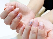 ネイルズ ララ(nails Lala)/お花のハーフフレンチ☆