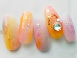 虹色ニュアンスネイル