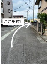 リノ(LINO)/右側のマンションです