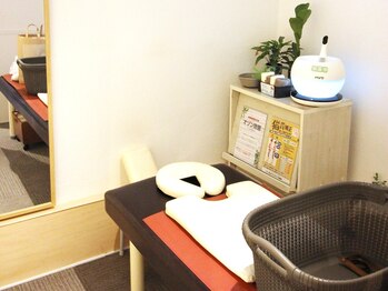 青山バランスアップ治療院/施術スペース2