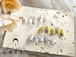 クリア系デザインも人気です☆