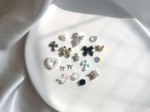 ミニュイネイルバイゼン(minuit nail by Zen)の雰囲気（可愛いパーツ沢山ご用意しております♪ショートロング幅広く対応）