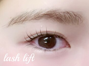 エサージュ 表参道店/まつ毛パーマ/担当：鳥山