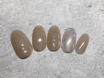 アミュレット(AMULET)/11月定額　4950円(税込) 