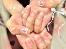 スノーフレーク(Snowflake)/チークネイル