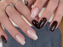 クルネ(QULNE)/落書きネイル/チェックネイル