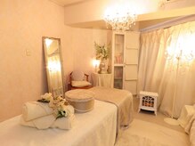 メアリーズ ボーテ 目黒店/ホワイトゴールドのペアルーム